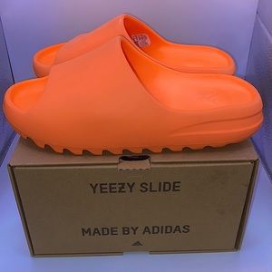 Yeezy Enflame Slides🔥
